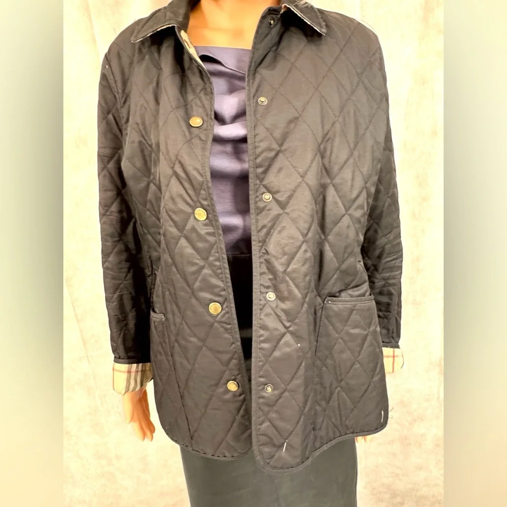 Burberry Black Utility Jacket with Diamond Quilting - Picture 5 of 11